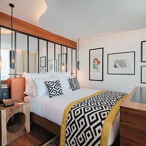 Bobo King Room Garden or City View